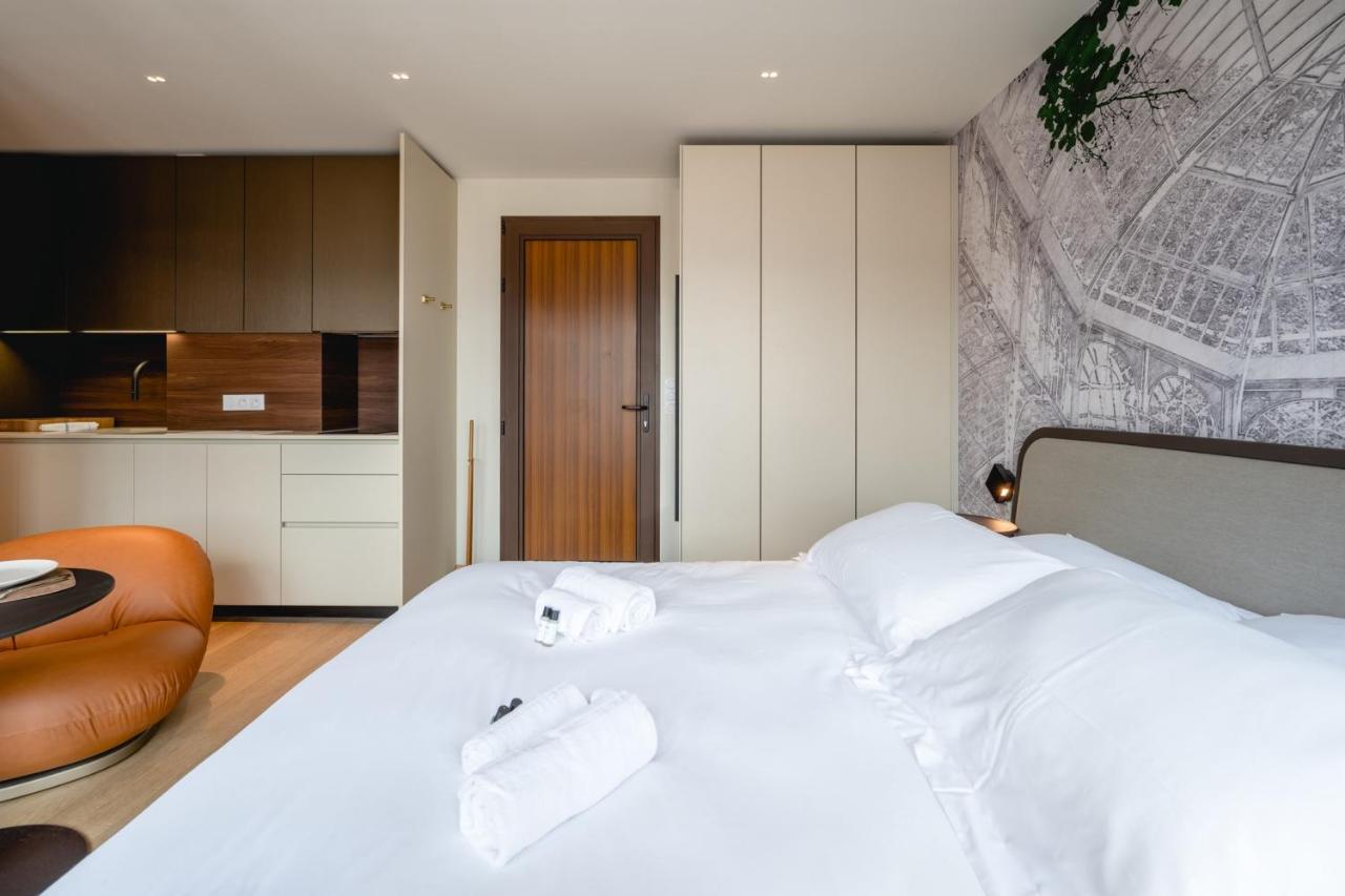Le Nid Du Favre I - Charming Studio With Stunning Lake View Annecy Bagian luar foto