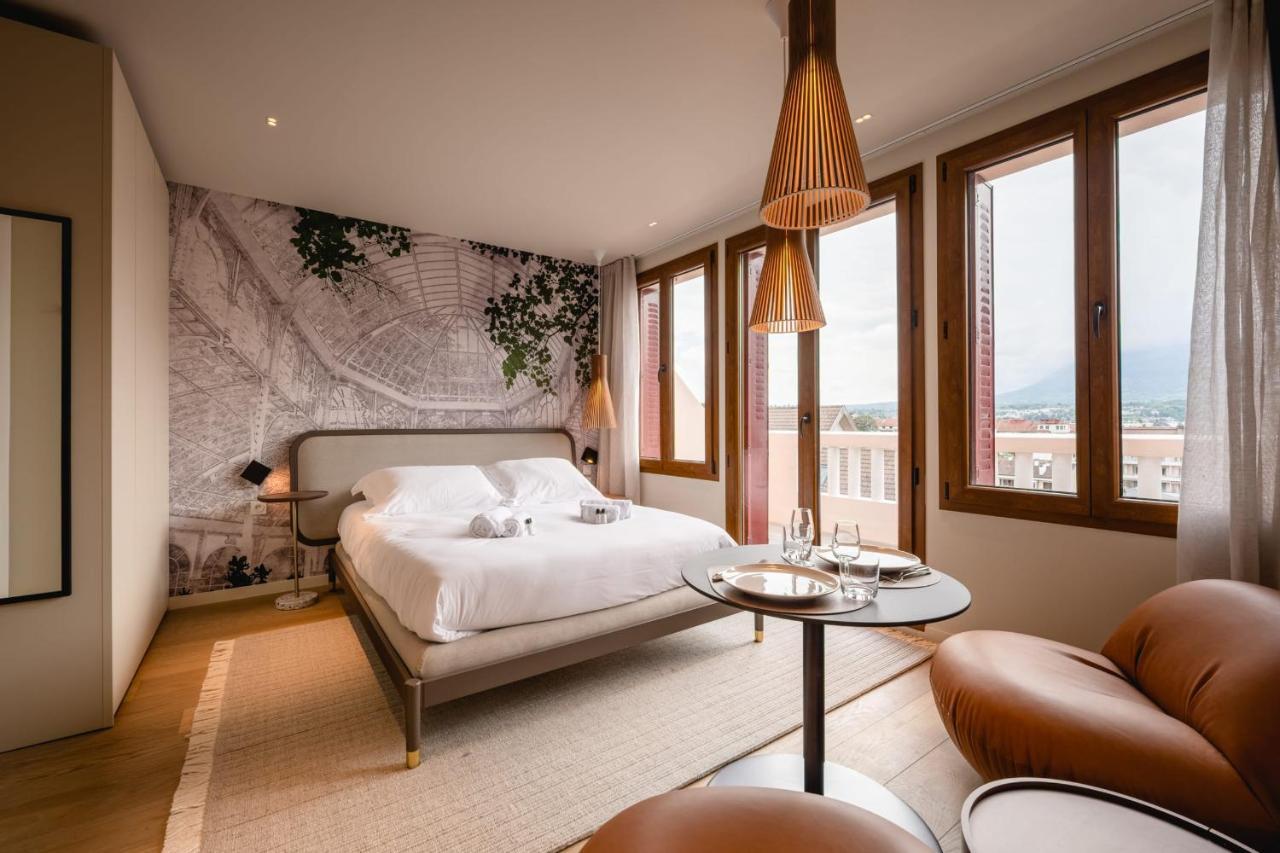 Le Nid Du Favre I - Charming Studio With Stunning Lake View Annecy Bagian luar foto